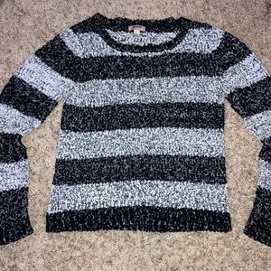 Size L fuzzy striped sweater
